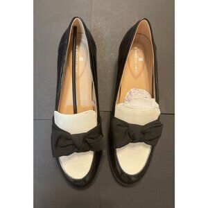 Bandolino Loafers Blank and White Size 9M